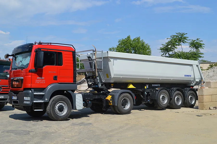 Тягачі з самоскидними напівпричепами 25 т